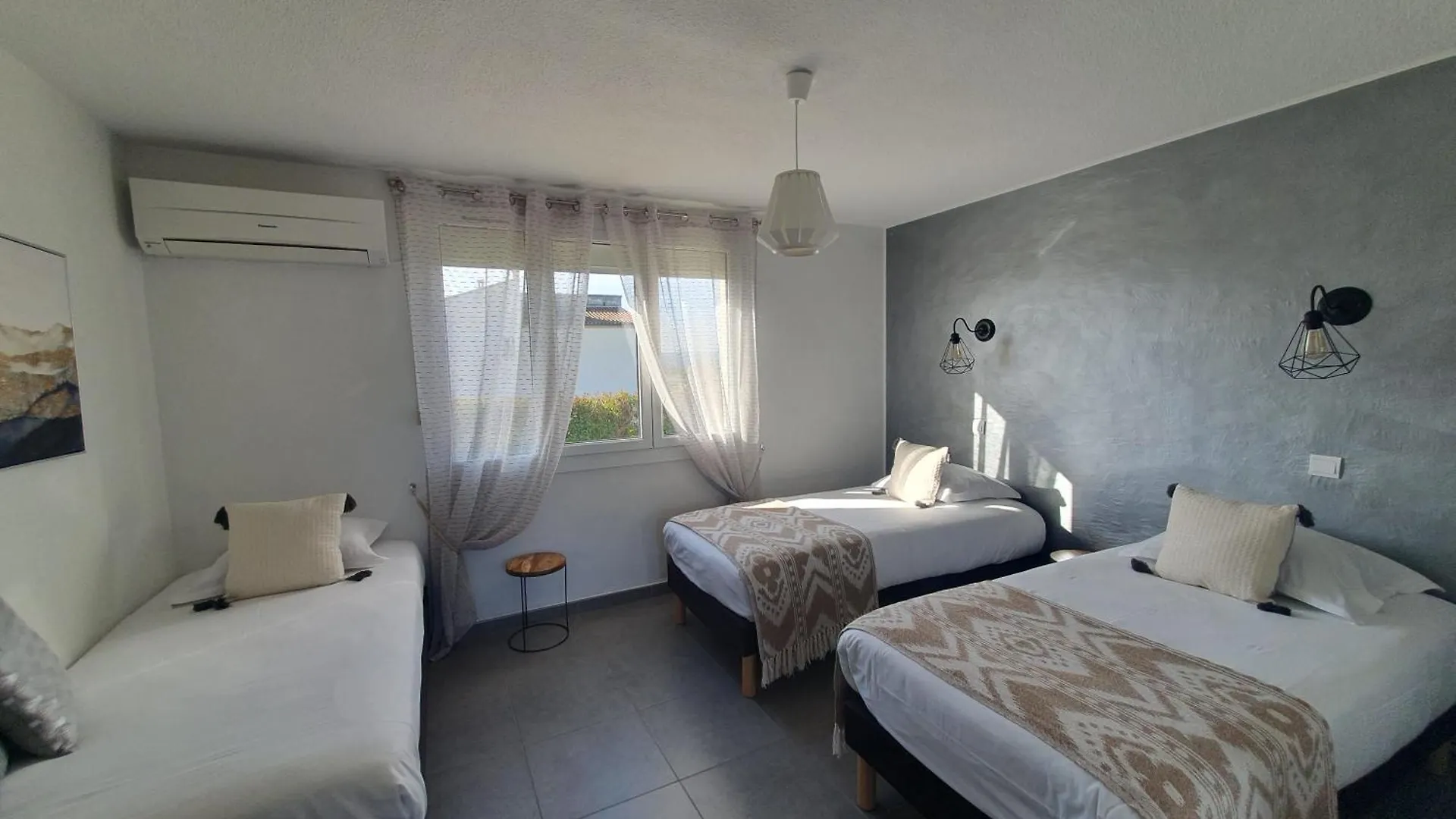 Le Mas Des Quintrands Manosque - Motel De Charme فندق